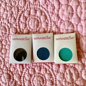 Trio eye shadow by Mirabella